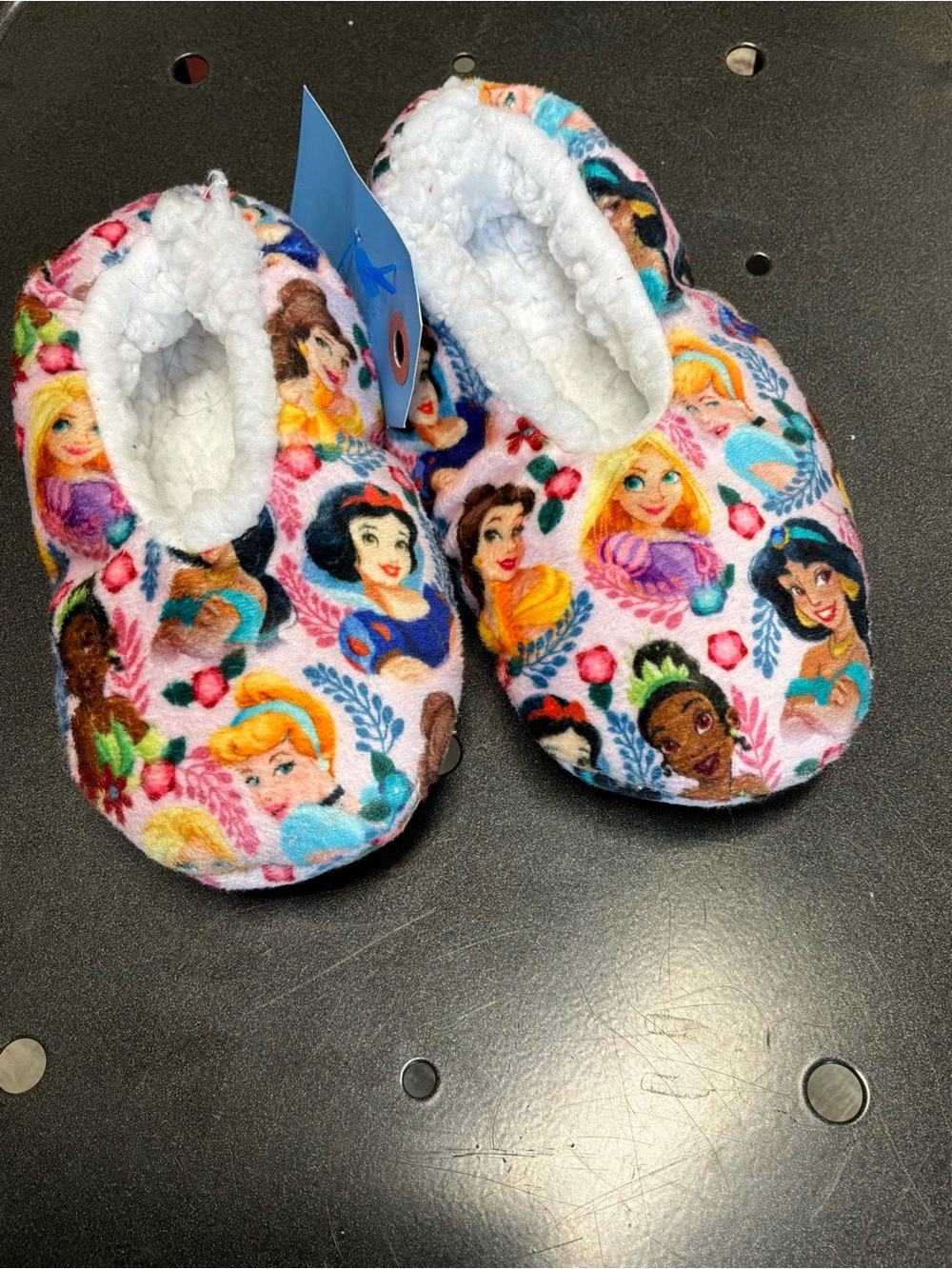 Disney Princess Fuzzy Slipper Socks Kids Pink Plush Faux Fur Cozy Winter Bed Sli